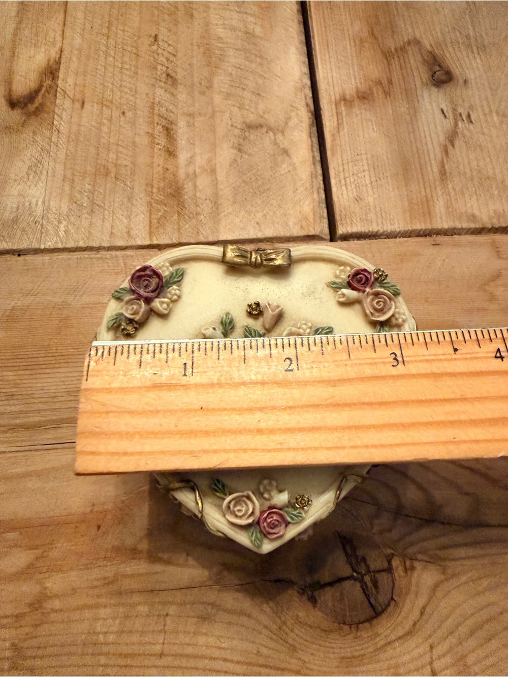 Vintage Dezine Heart-Shaped Floral Trinket Box Cream Pink Roses Hand Painted - Picture 12 of 16